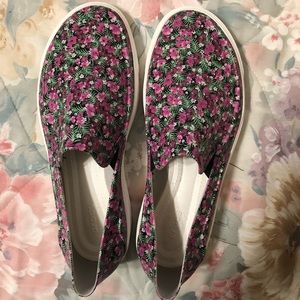 Floral Crocs Loafers Women’s 10